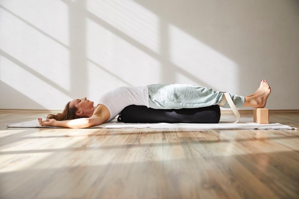 Restoratives Haltung Angela Sauer Pilates und Yoga Studio 1 in Pforzheim