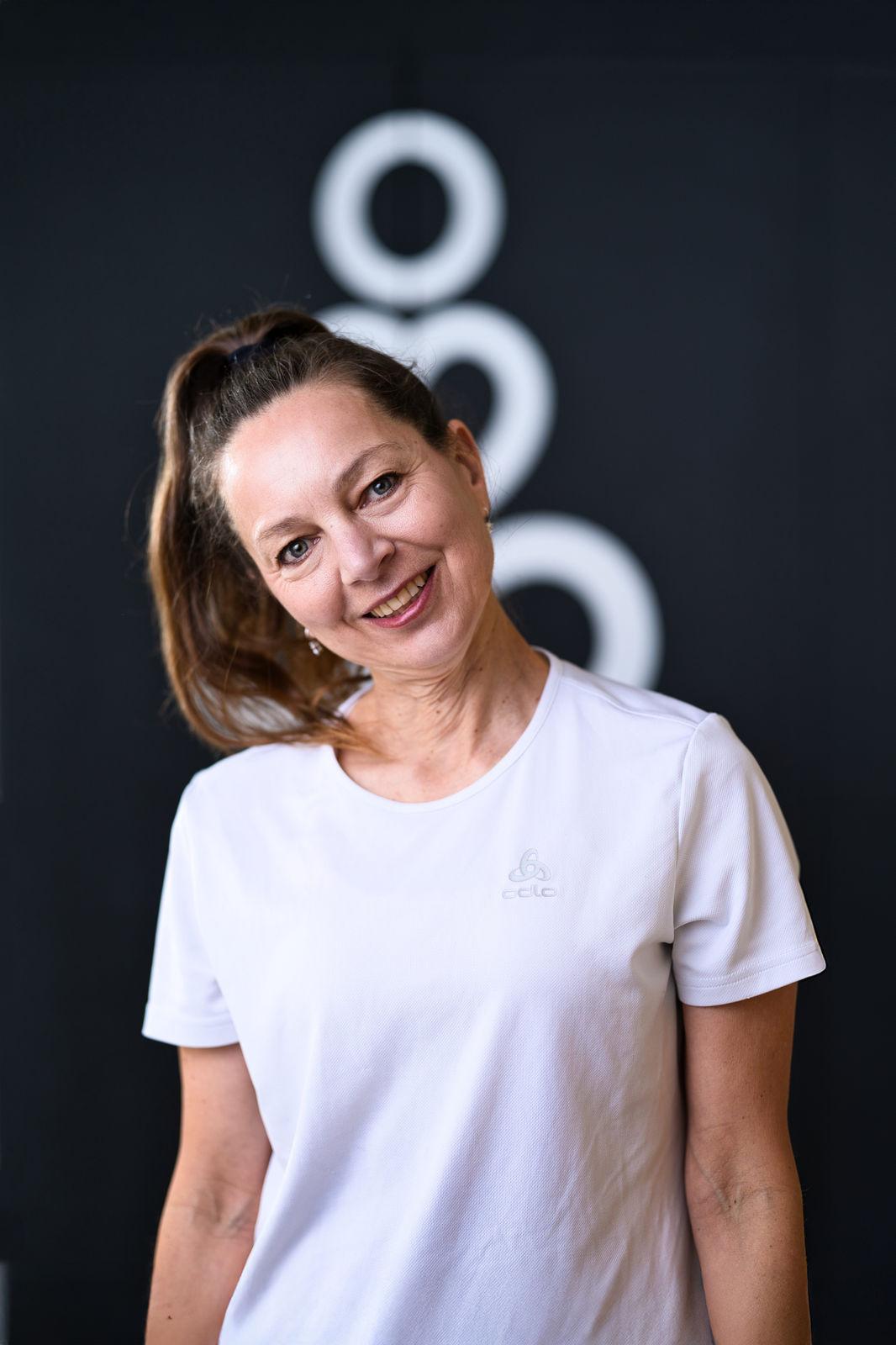 Ivonne Thaler, Yogalehrerin im Pilates & Yoga Studio 1 in Pforzheim Ivonne Thaler, Yogalehrerin im Pilates & Yoga Studio 1 in Pforzheim